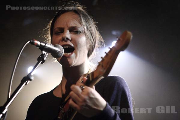 SCOUT NIBLETT - 2008-05-24 - PARIS - La Maroquinerie - Emma Louise Niblett